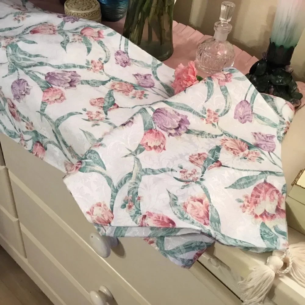 Tulip Time Brocade Print Long Table Runner